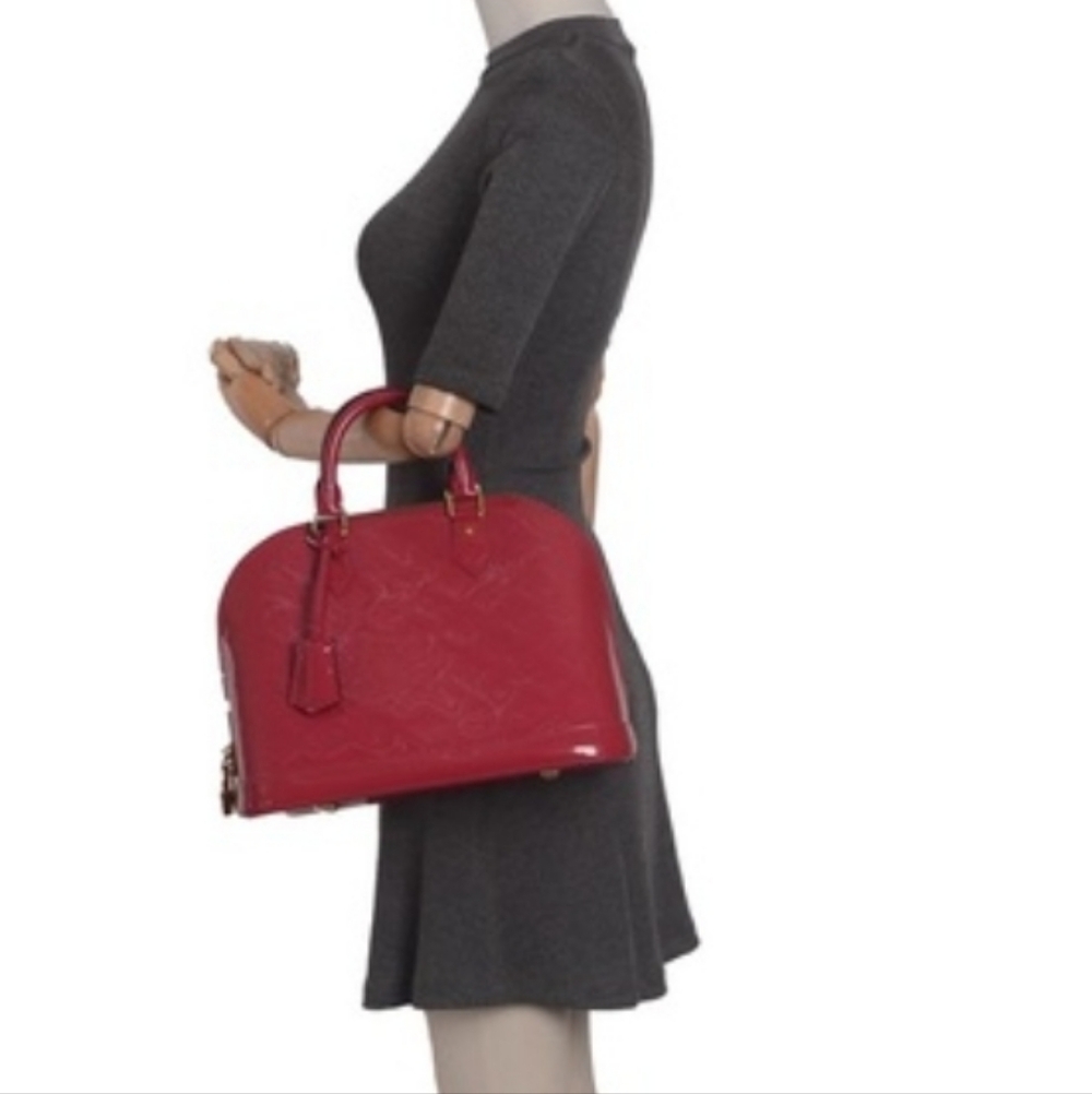 LOUIS VUITTON Monogram Vernis Alma PM Handbag - Picture 5 of 16